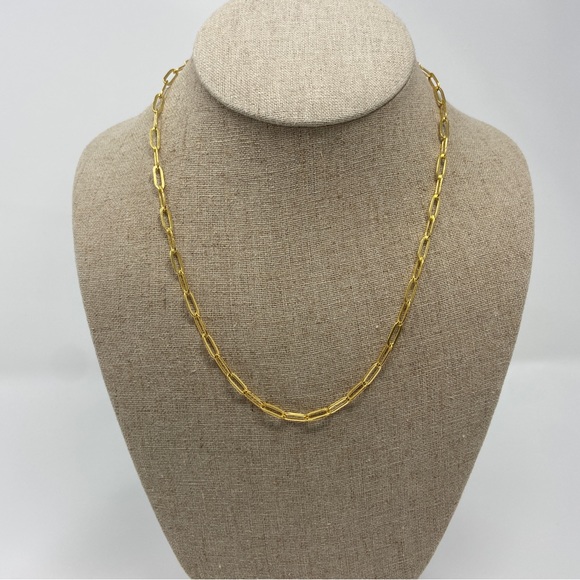 Yellow gold plated Sterling Silver paperclip necklace. - Picture 2 of 3